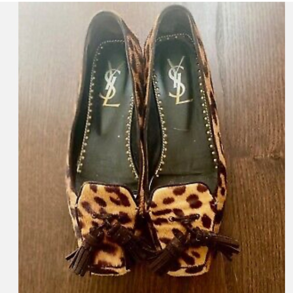 Yves St Laurent Leopard print women shoe